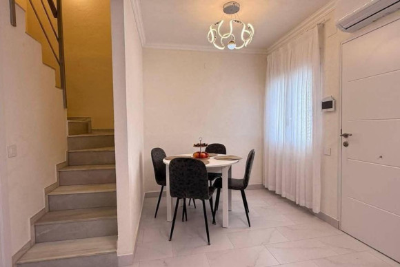 Revente - Maison de ville - Torrevieja - torrevieja