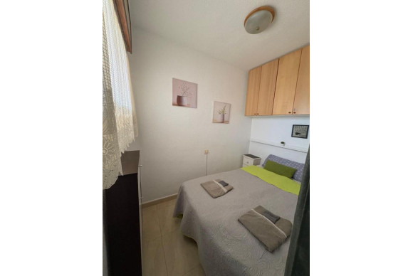 Reventa - Apartamento / piso - Torrevieja - torrevieja