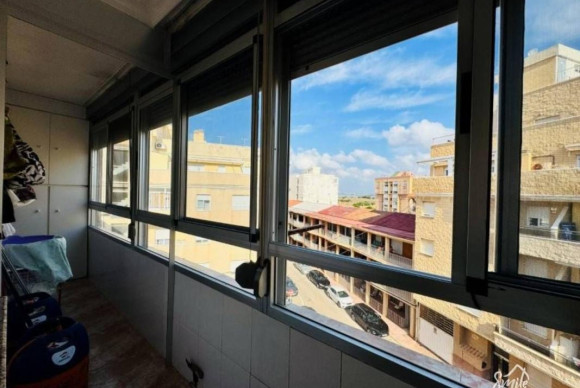 Herverkoop - Appartement  - Torrevieja - torrevieja