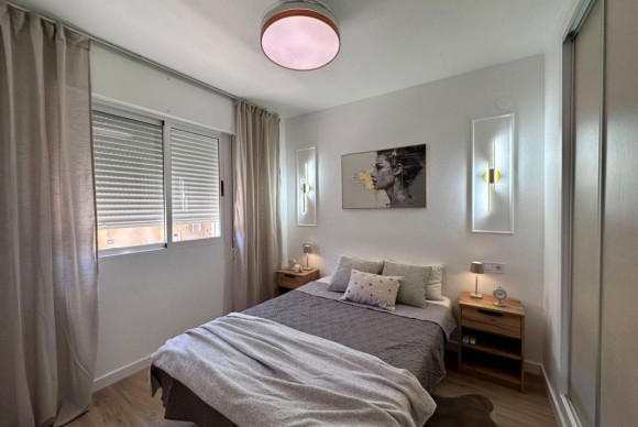 Reventa - Apartamento / piso - Torrevieja - torrevieja
