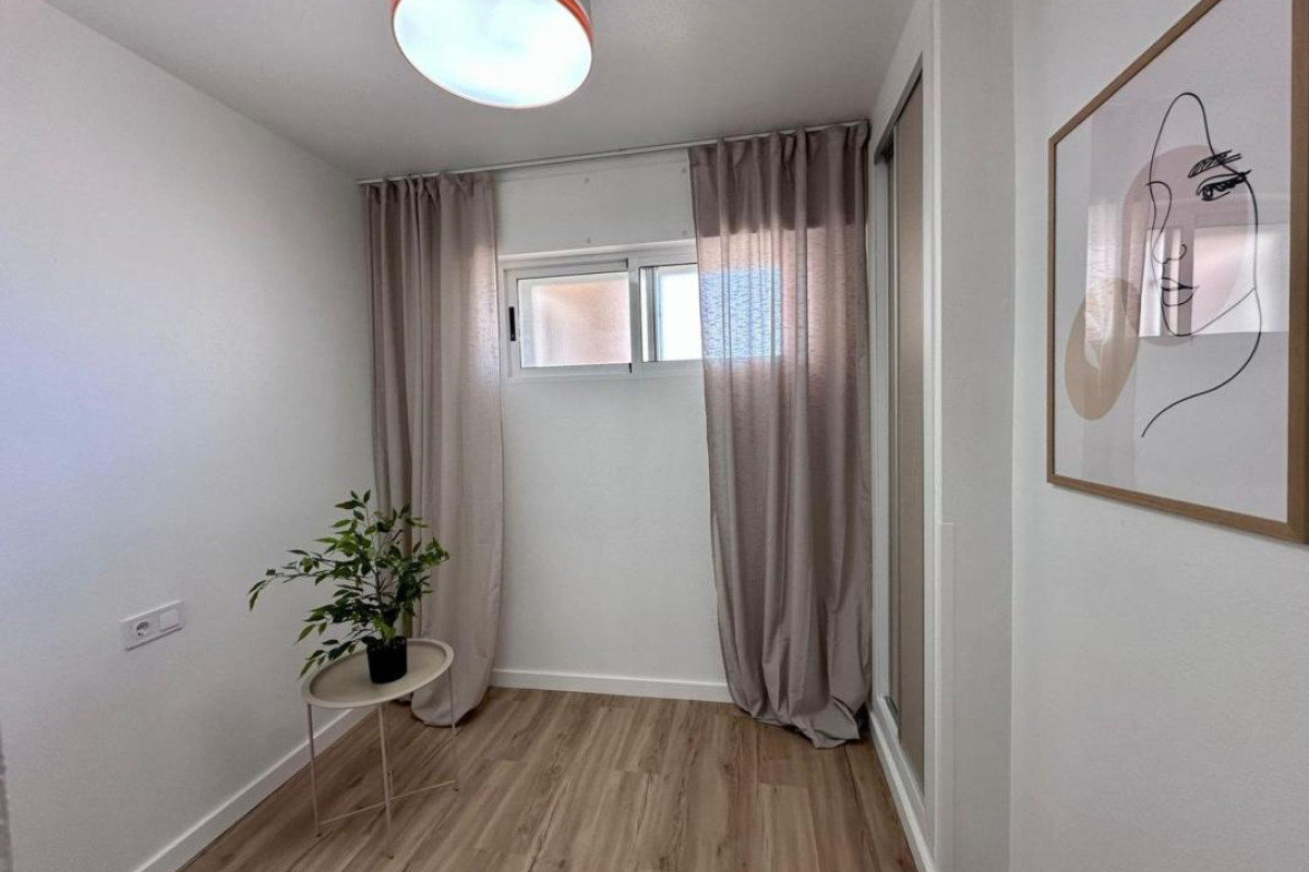 Reventa - Apartamento / piso - Torrevieja - torrevieja