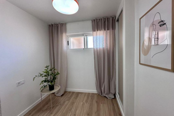 Reventa - Apartamento / piso - Torrevieja - torrevieja