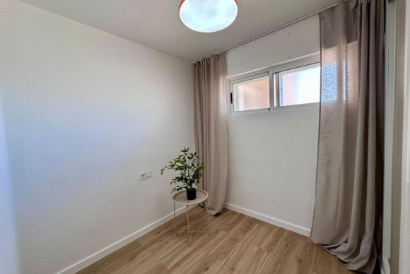 Reventa - Apartamento / piso - Torrevieja - torrevieja