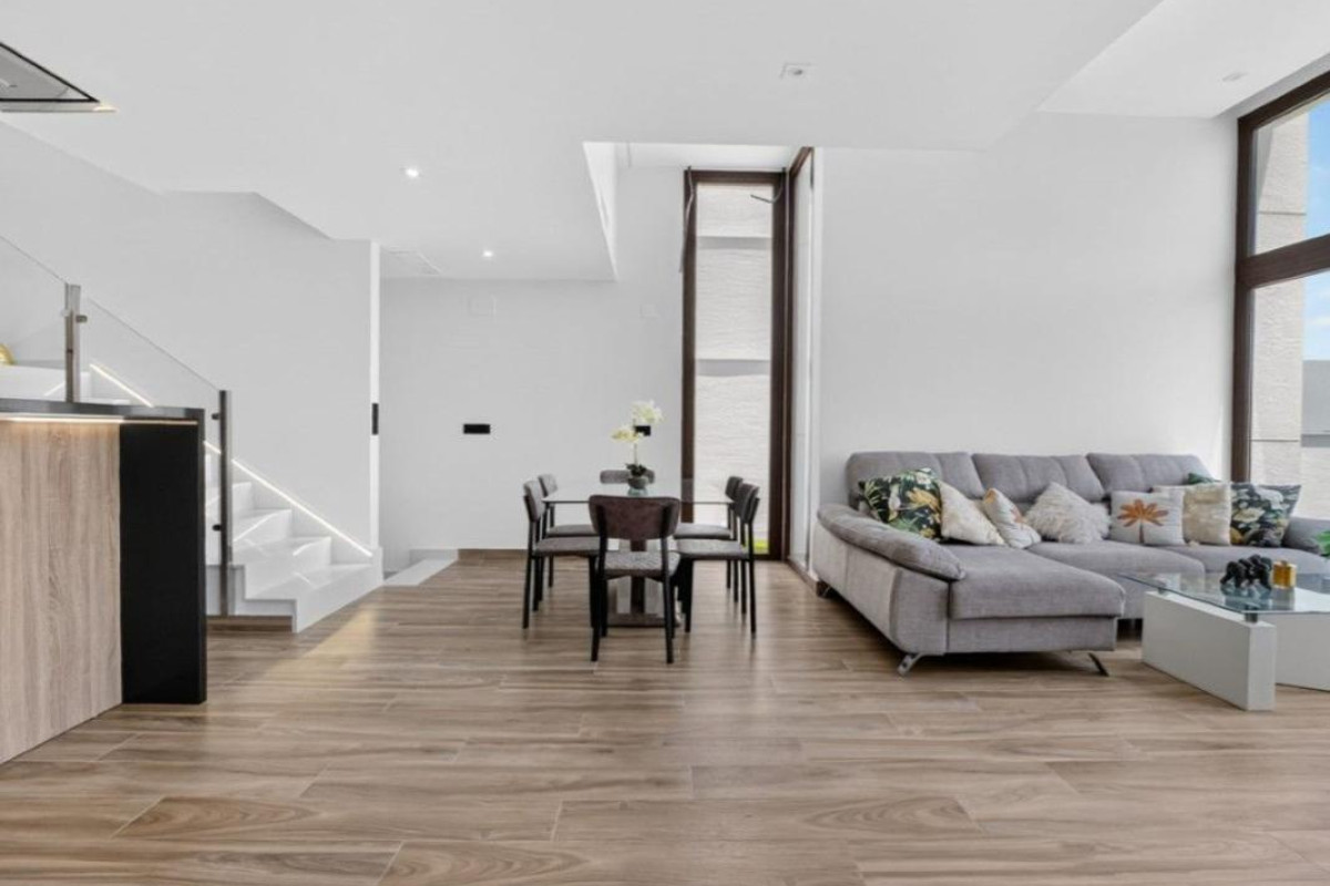 Resale - Villa - Torrevieja - torrevieja
