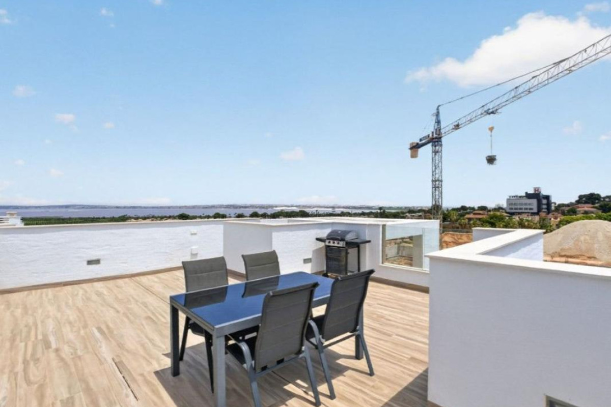 Resale - Villa - Torrevieja - torrevieja
