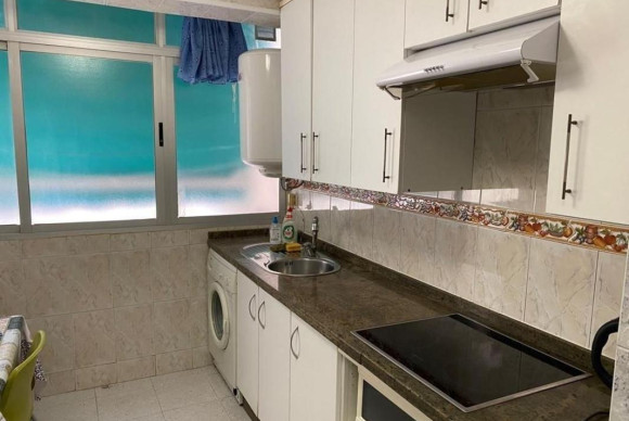 Resale - Apartment  - Alicante / Alacant