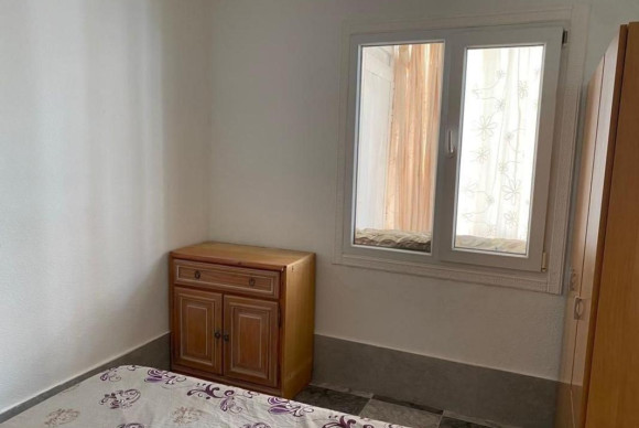 Resale - Apartment  - Alicante / Alacant