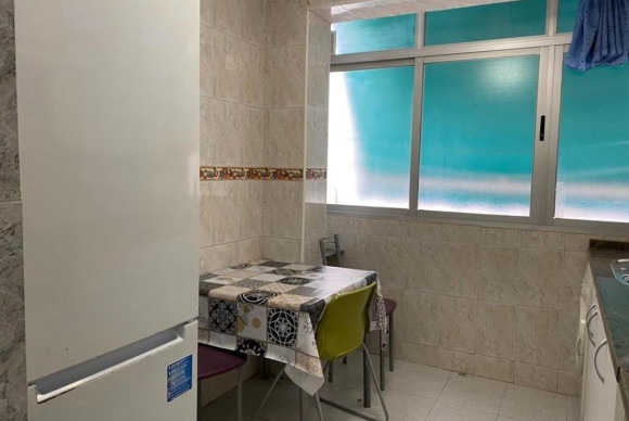Resale - Apartment  - Alicante / Alacant