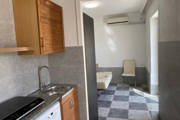 Resale - Apartment  - Alicante / Alacant