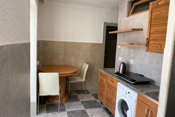 Resale - Apartment  - Alicante / Alacant