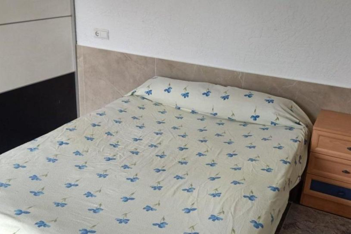 Resale - Apartment  - Alicante / Alacant