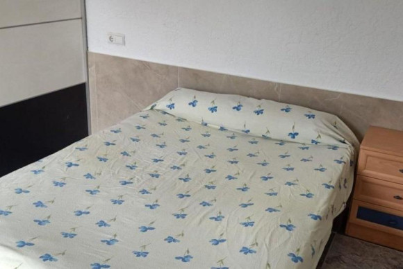Resale - Apartment  - Alicante / Alacant