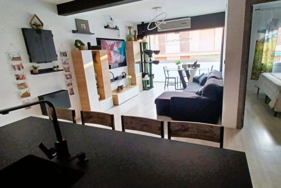 Resale - Apartment  - Pilar de la Horadada - PILAR DE LA HORADADA