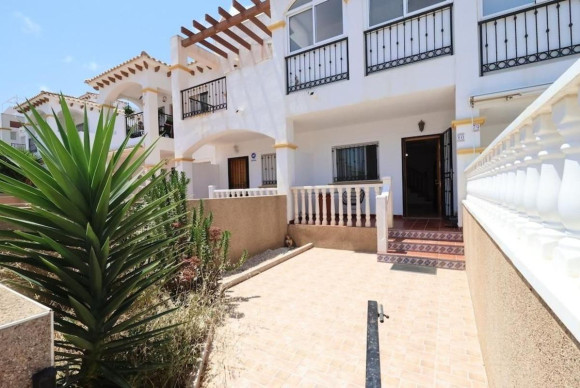 Herverkoop - Villa - Orihuela