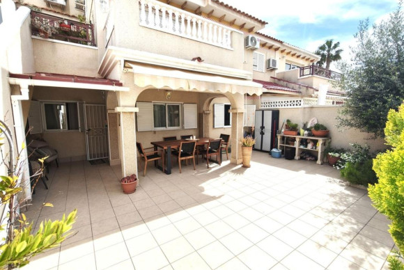 Herverkoop - casas - Orihuela