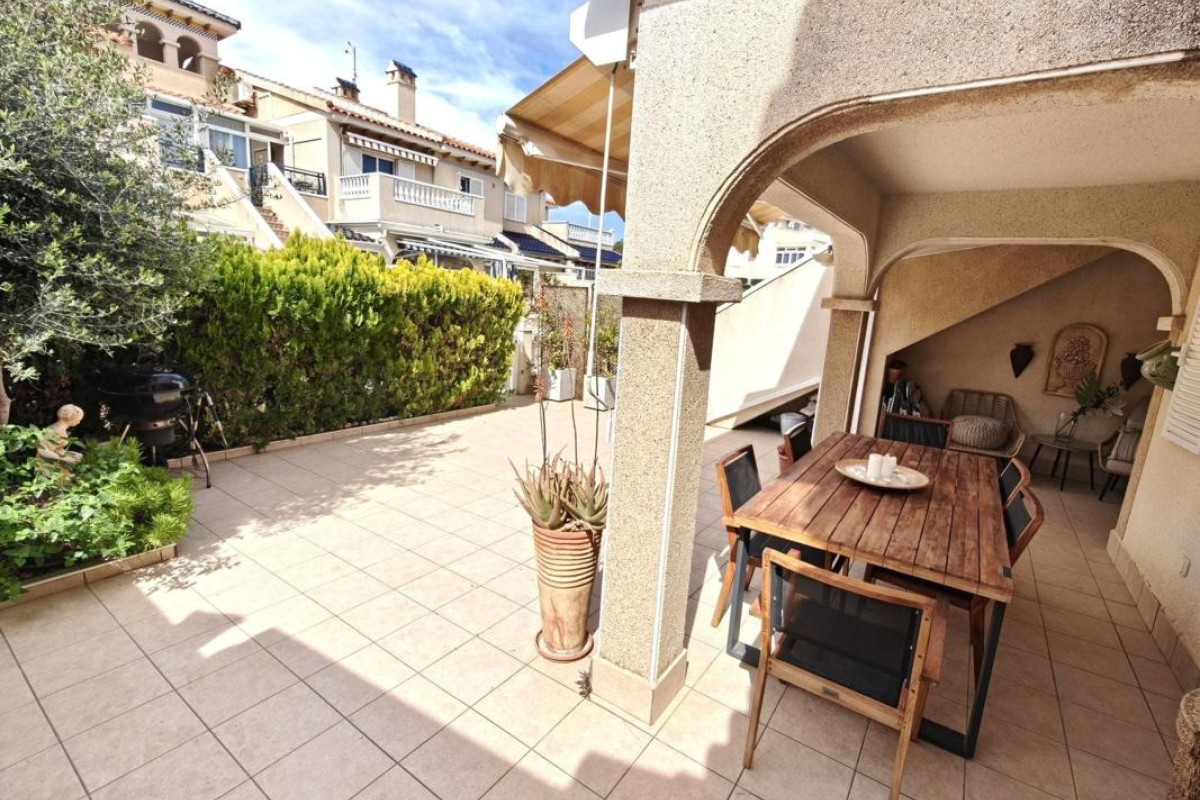 Herverkoop - casas - Orihuela