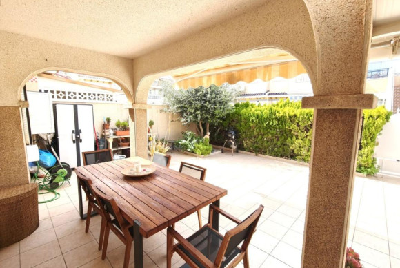 Herverkoop - casas - Orihuela