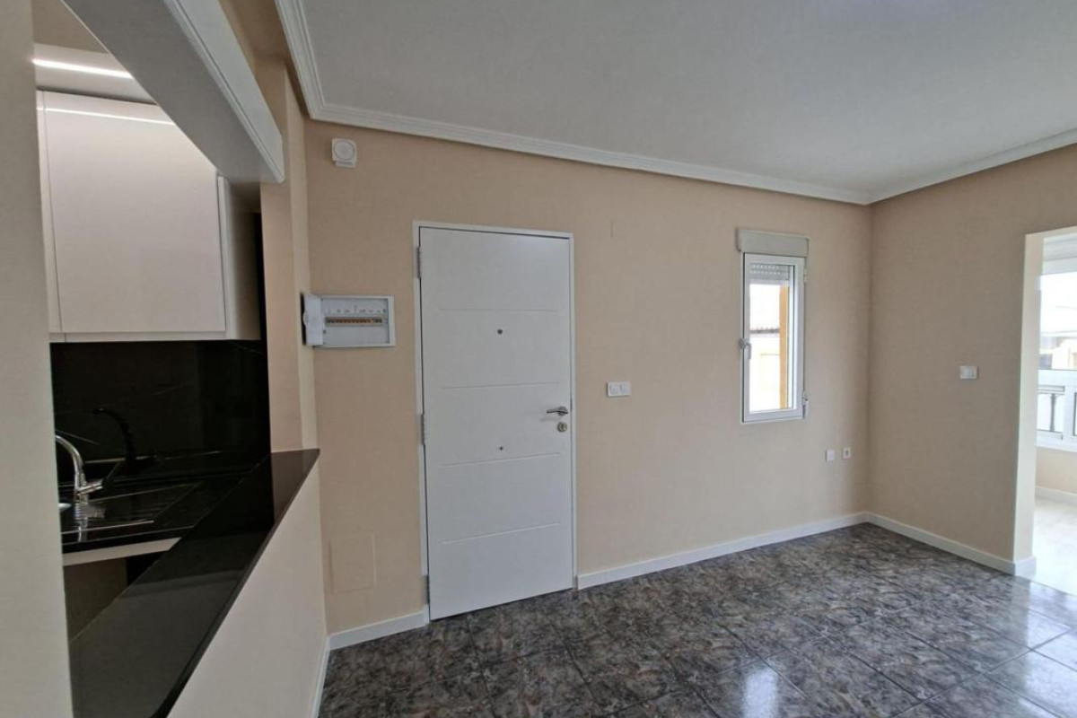 Resale - Villa - Orihuela