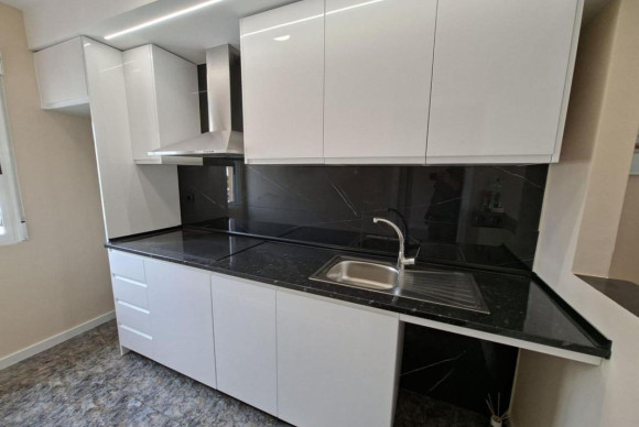 Resale - Villa - Orihuela