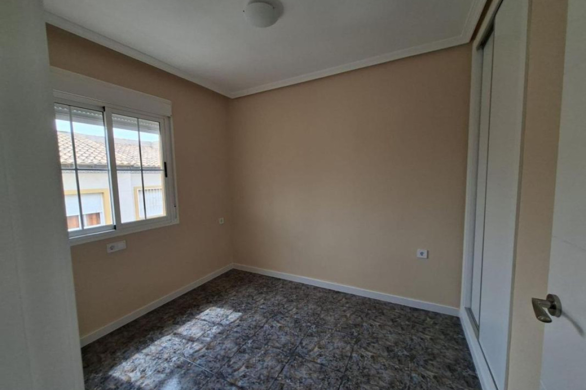 Resale - Villa - Orihuela