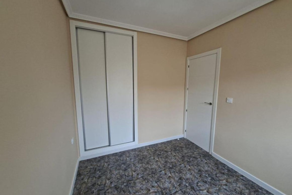 Resale - Villa - Orihuela