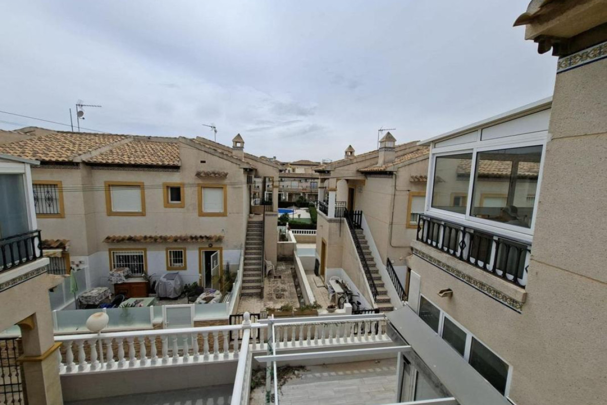 Resale - Villa - Orihuela