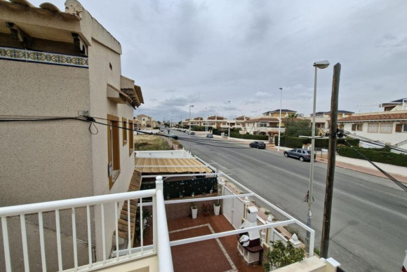 Resale - Villa - Orihuela