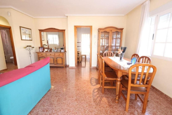 Resale - Villa - Torrevieja - torrevieja