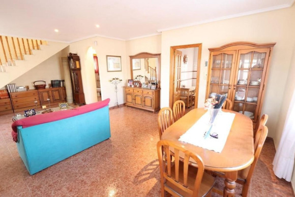 Resale - Villa - Torrevieja - torrevieja