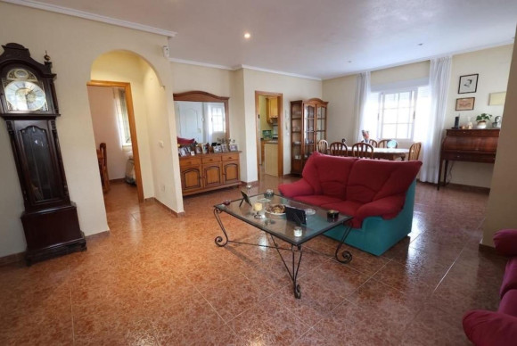 Resale - Villa - Torrevieja - torrevieja