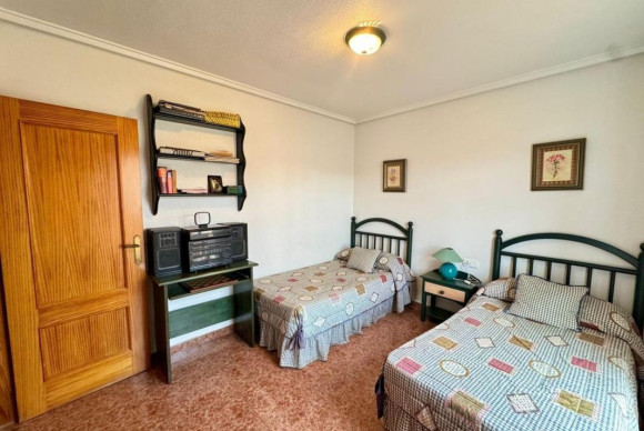 Resale - Villa - Torrevieja - torrevieja