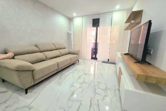 Resale - Apartment  - Torrevieja - torrevieja