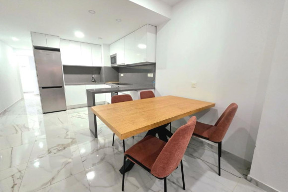 Resale - Apartment  - Torrevieja - torrevieja