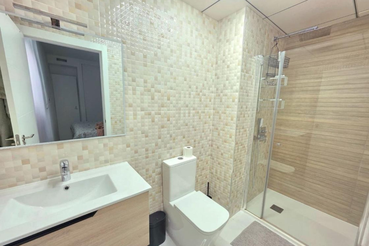 Resale - Apartment  - Torrevieja - torrevieja