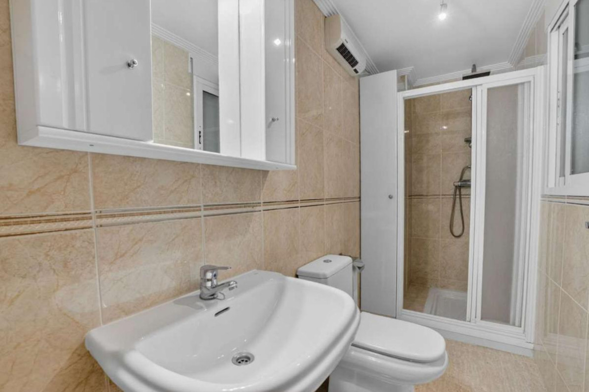 Resale - Apartment  - Torrevieja - torrevieja