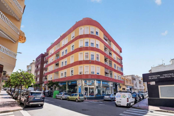 Resale - Apartment  - Torrevieja - torrevieja
