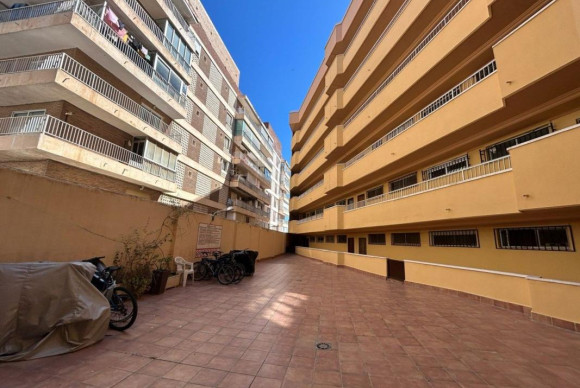 Reventa - Apartamento / piso - Torrevieja - torrevieja