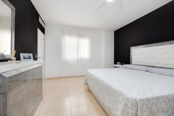 Resale - Apartment  - Torrevieja - torrevieja