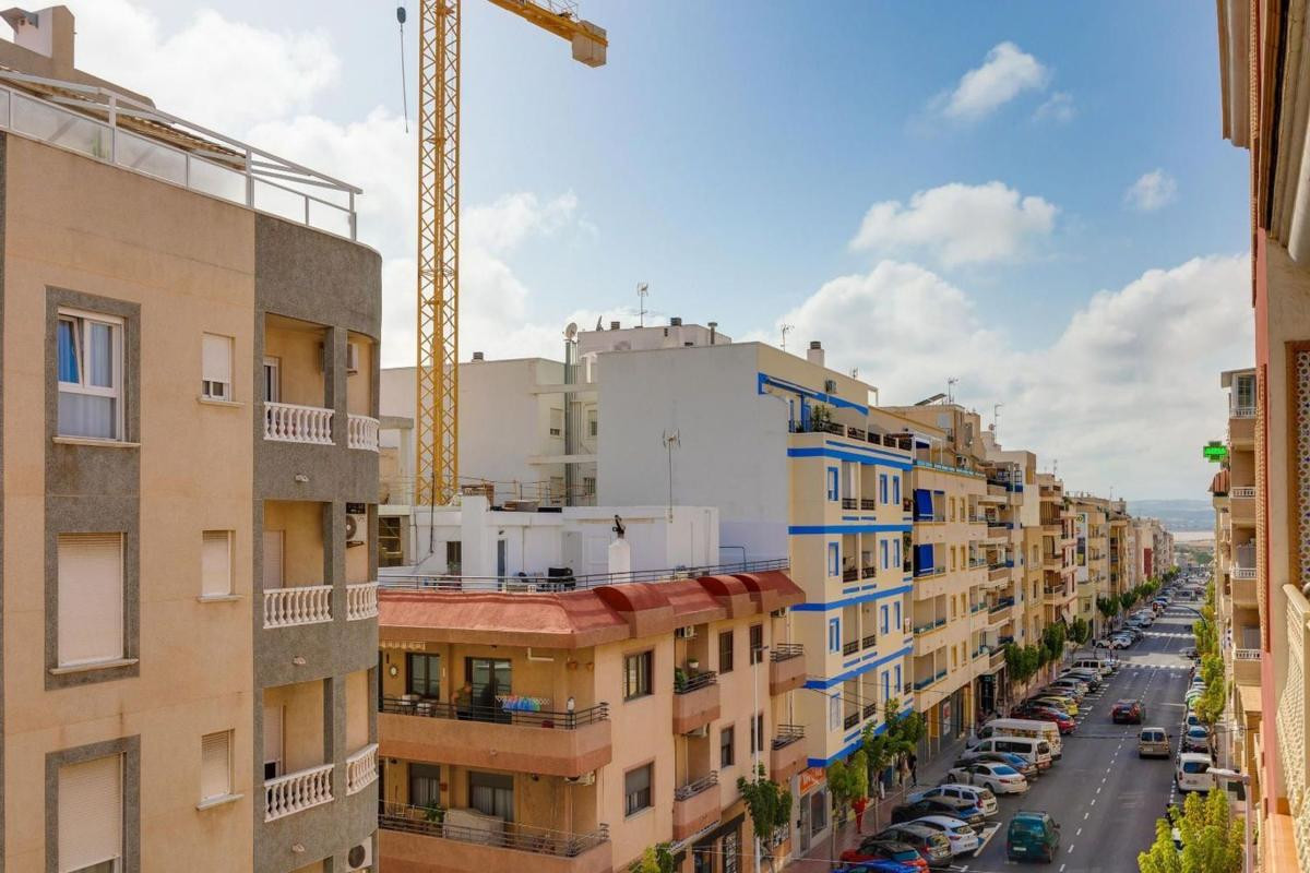 Resale - Apartment  - Torrevieja - torrevieja