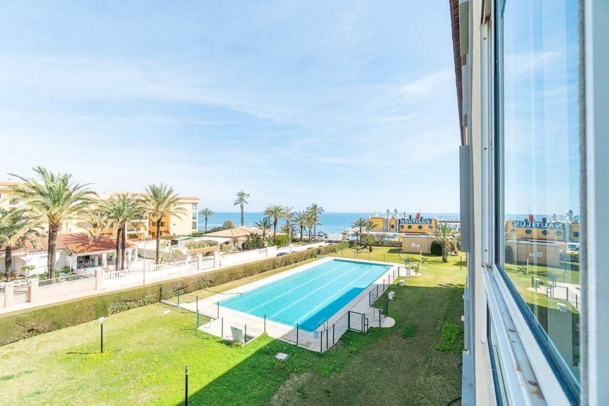 Resale - Apartment  - Torrevieja - torrevieja