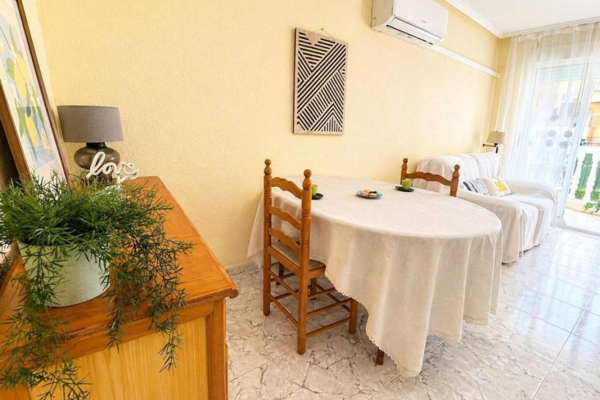 Reventa - Apartamento / piso - Torrevieja - torrevieja