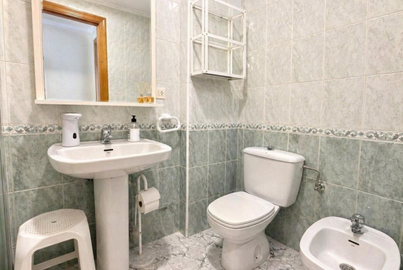 Reventa - Apartamento / piso - Torrevieja - torrevieja