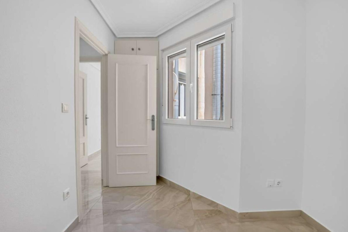 Herverkoop - Appartement  - Torrevieja - torrevieja