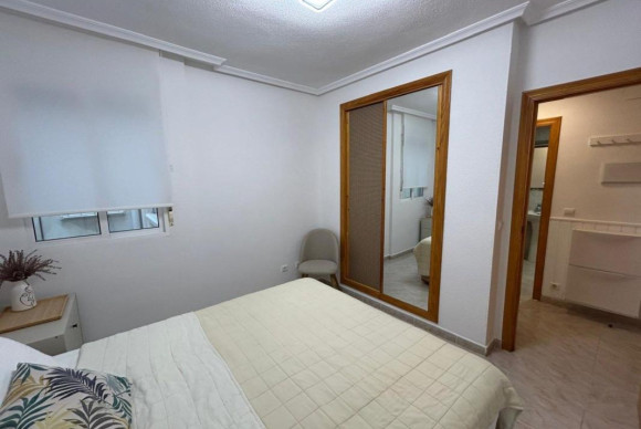 Herverkoop - Appartement  - Torrevieja - torrevieja