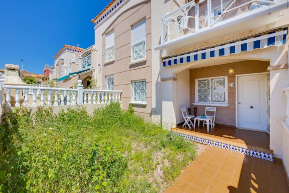 Resale - Villa - Torrevieja - torrevieja