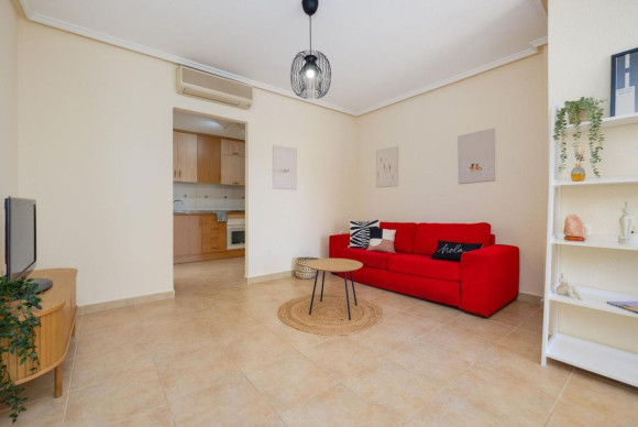 Resale - Villa - Torrevieja - torrevieja