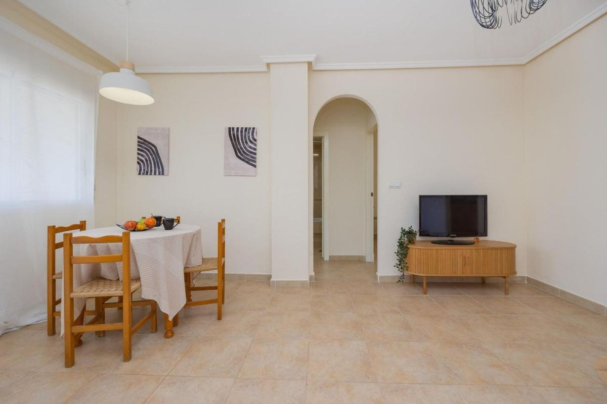 Resale - Villa - Torrevieja - torrevieja