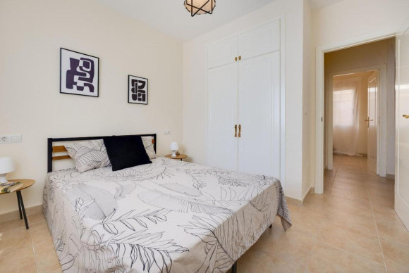 Resale - Villa - Torrevieja - torrevieja