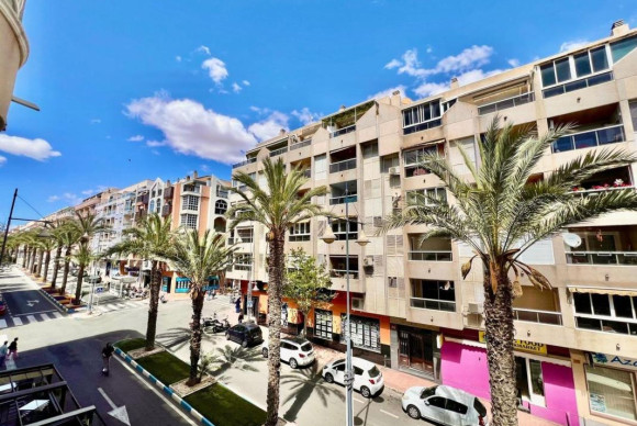 Reventa - Apartamento / piso - Torrevieja - torrevieja