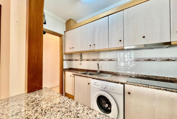 Reventa - Apartamento / piso - Torrevieja - torrevieja